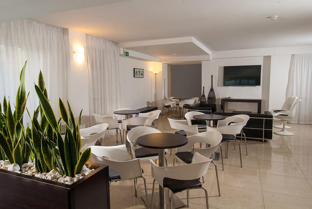 Hotel Niagara Cattolica Dış mekan fotoğraf